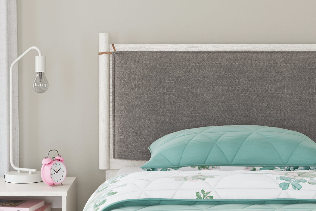 Aprilyn  Panel Bed